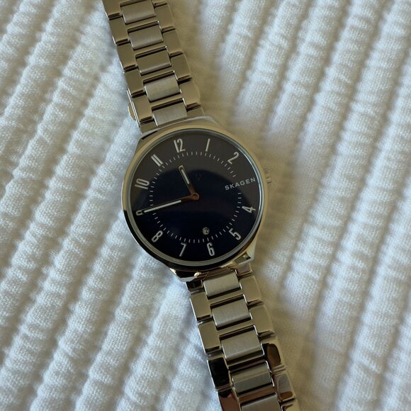 Skagen 38mm Men's Watch - Picture 9 of 10